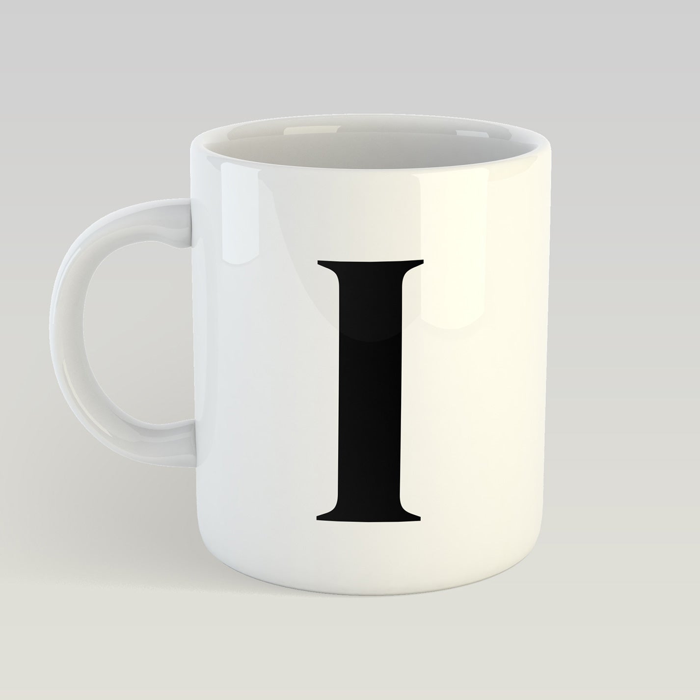 Mug Letter "I" - heyvidashop